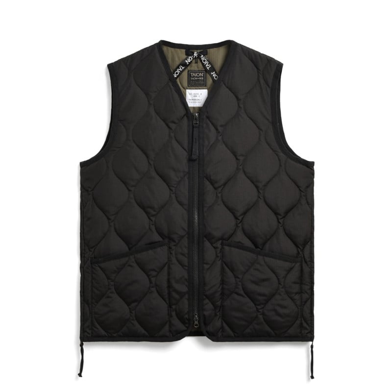 TAION 001-ZML MILITARY ZIP V-NECK DOWN VEST BLACK