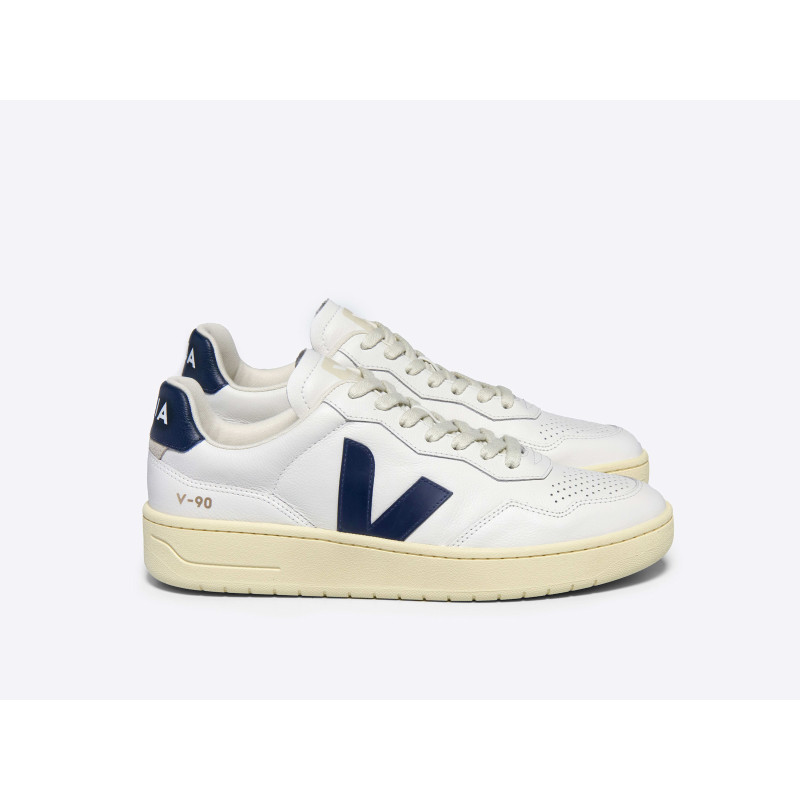 VEJA V-90 LEATHER EXTRA WHITE NAUTICO