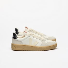 VEJA V-82 PURE CALCAIRE BLACK
