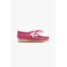Clarks Wallabee Pink Interest – Chaussure Suède Rose Iconique